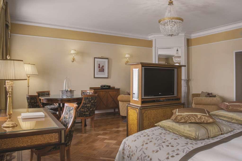 Grand Hotel Europe, A Belmond Hotel, St Petersburg Saint Petersburg Room photo